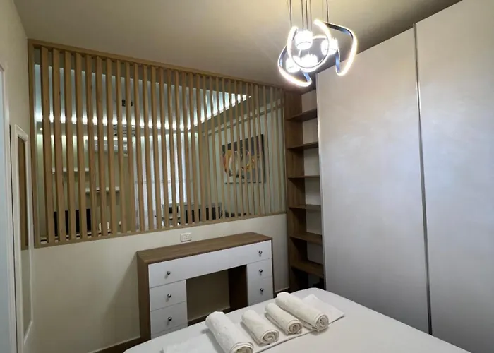 Condor Center Luxury Apartamento *