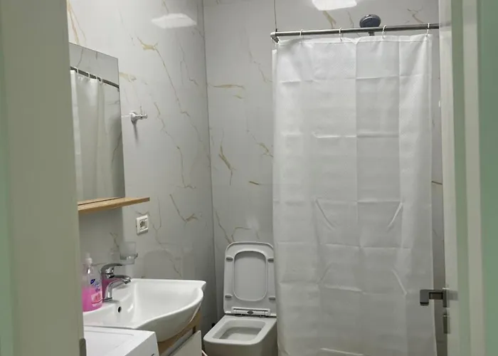 Condor Center Luxury Lägenhet Tirana